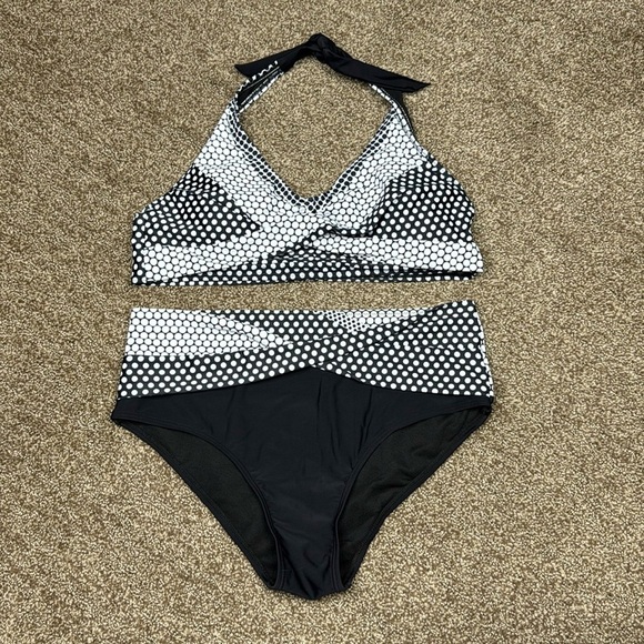 Women's Black and White Polka Dot Halter Style Tummy Control Bikini Size XL - Picture 1 of 6